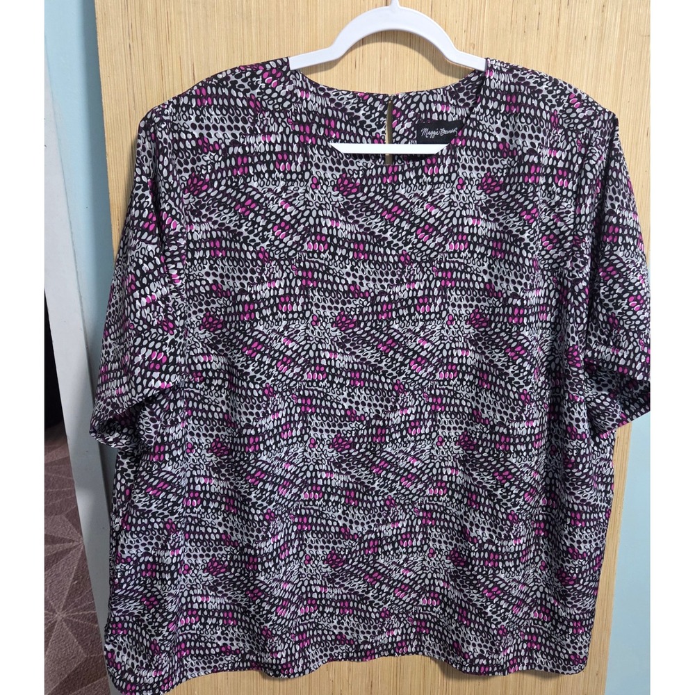 Maggie Barnes Womens 2X Blouse Pink Black White Dotted Abstract Print Top 22/24W